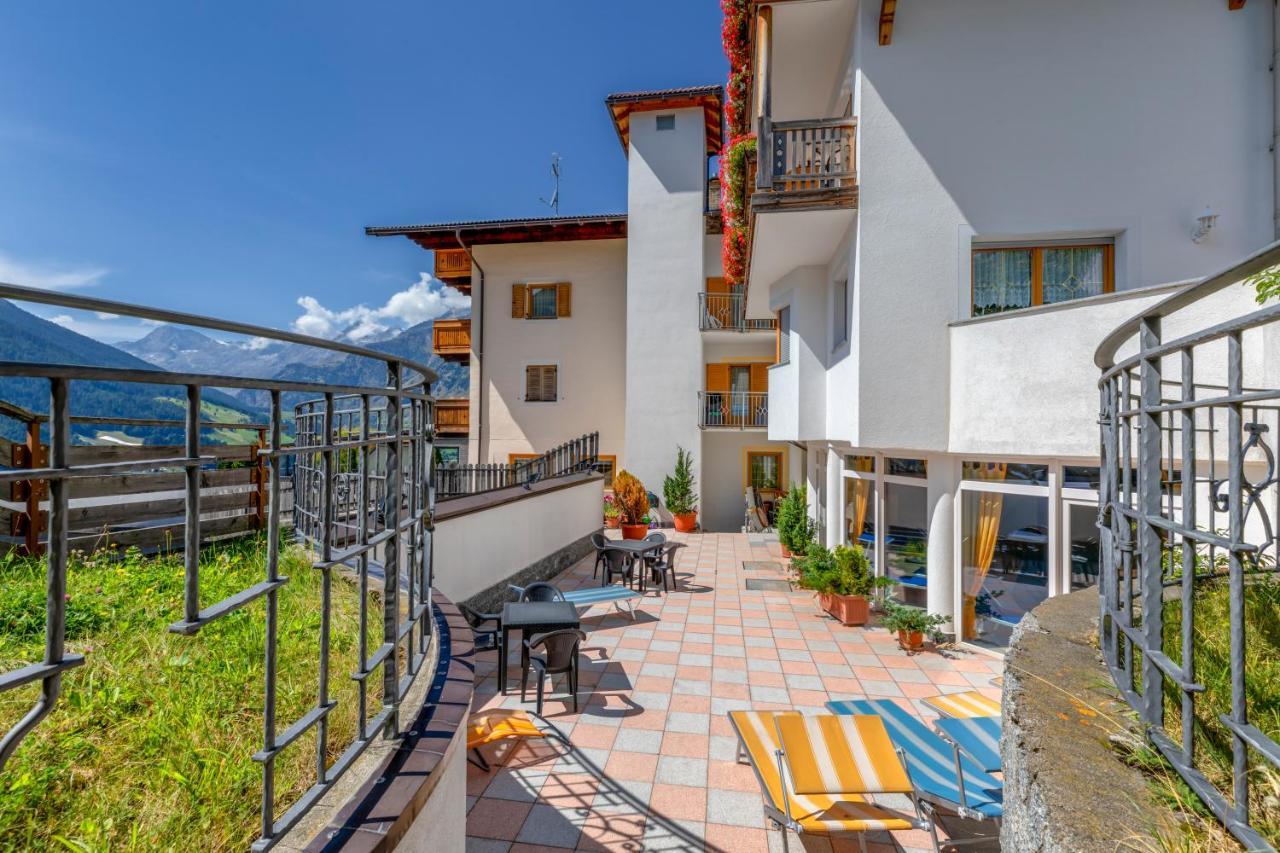 Hotel Kronhof Moso Bagian luar foto